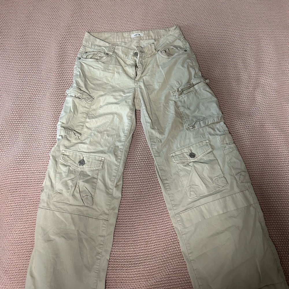 Women’s Tan Cargo Pants from garage